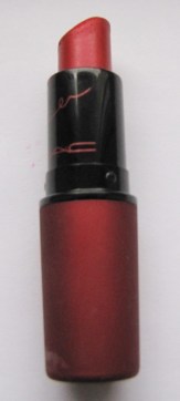 Pic 17 MAC Rihanna