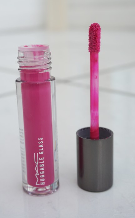 MAC Huggable Glass in 'Love Buzz'