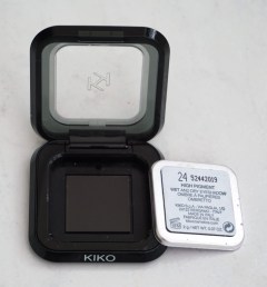 Compact with shade 20 eyeshadow pan taken out